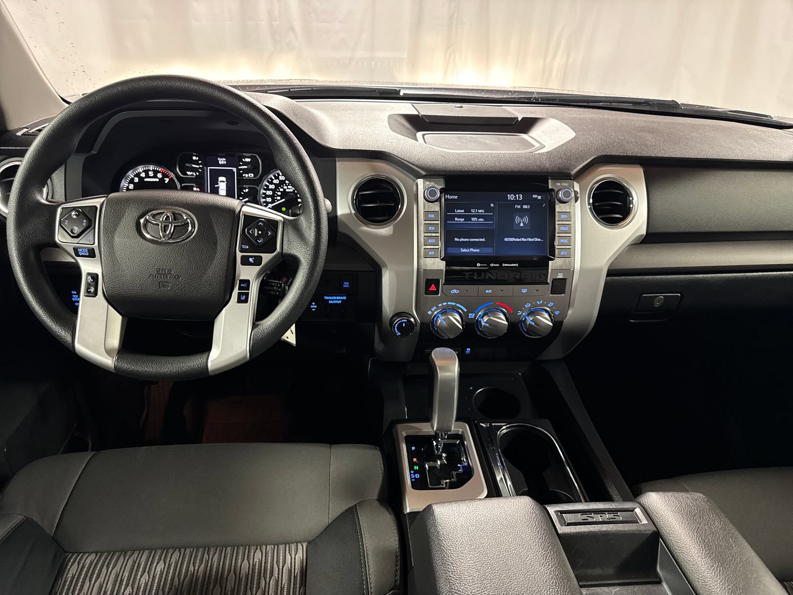 Used 2021 Toyota Tundra SR5 w/ SR5 Upgrade Package AWD/4WD image 4