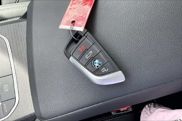 Used 2025 BMW i4 eDrive40 w/ M Sport Package RWD image 14