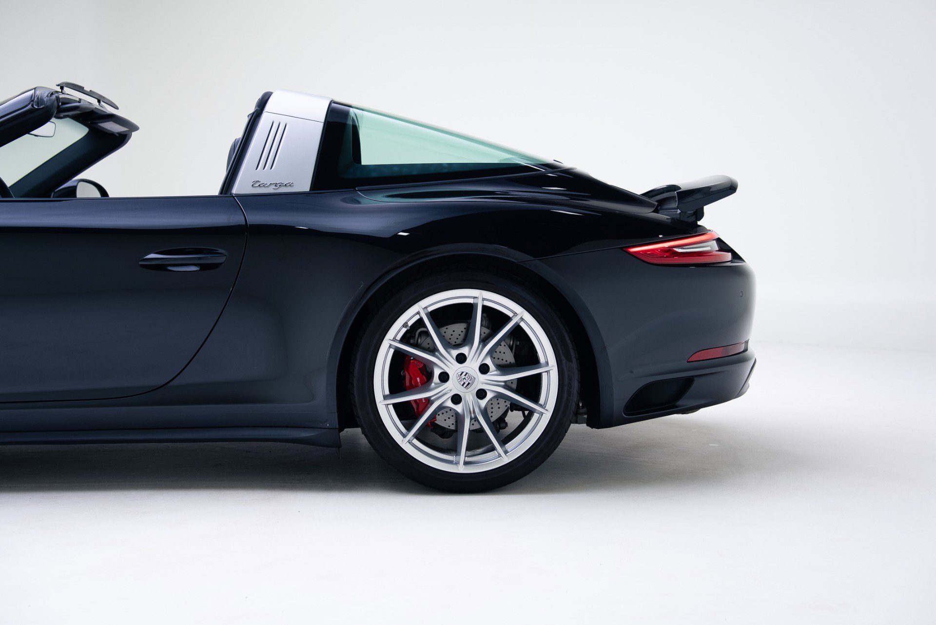 Used 2018 Porsche 911 Targa 4S image 16