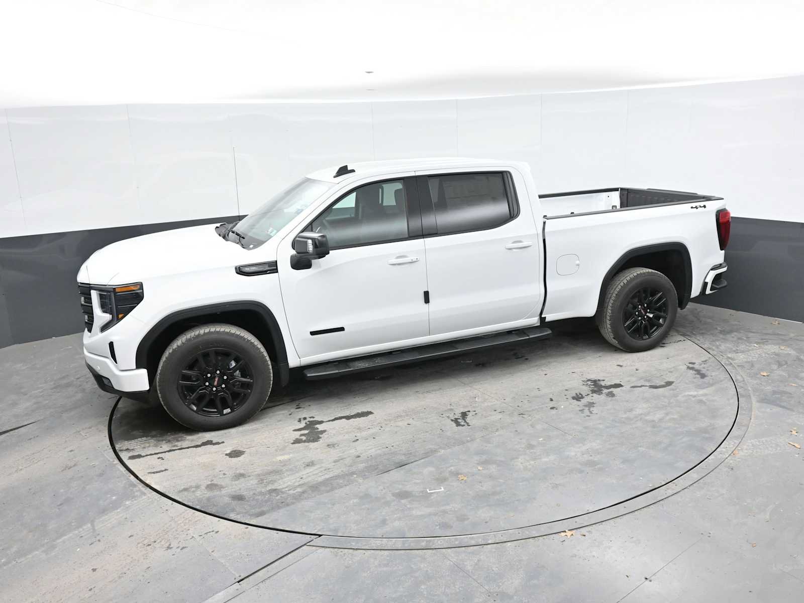 New 2026 GMC Sierra 1500 Elevation w/ Preferred Package AWD/4WD image 29