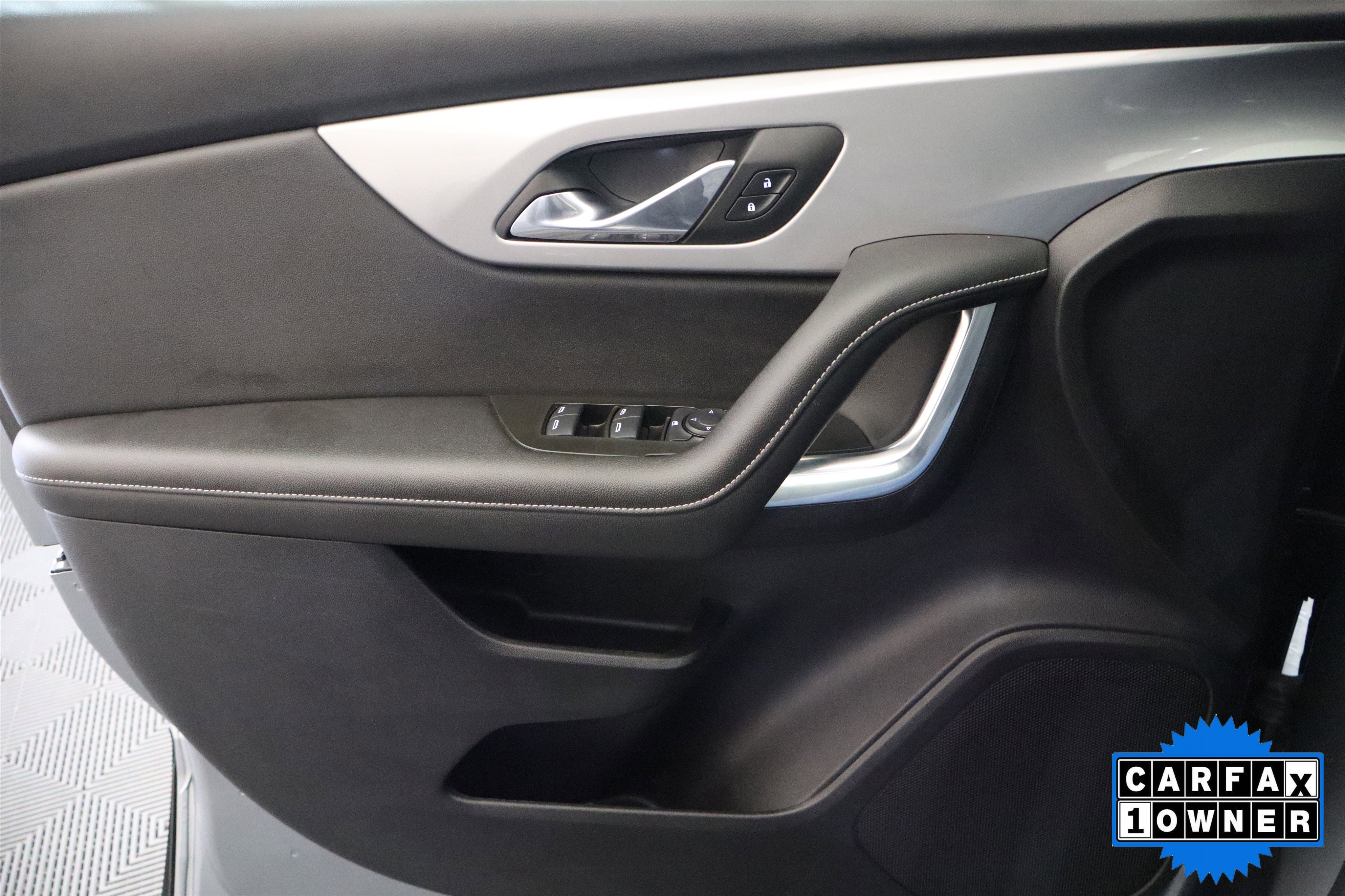 Used 2025 Chevrolet Blazer LT image 33