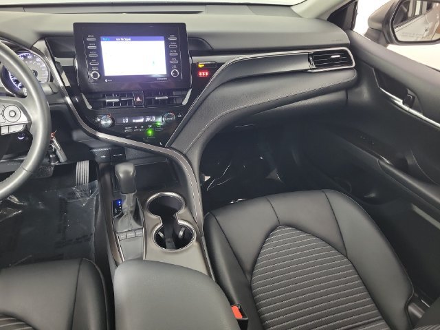 Used 2024 Toyota Camry SE FWD image 17