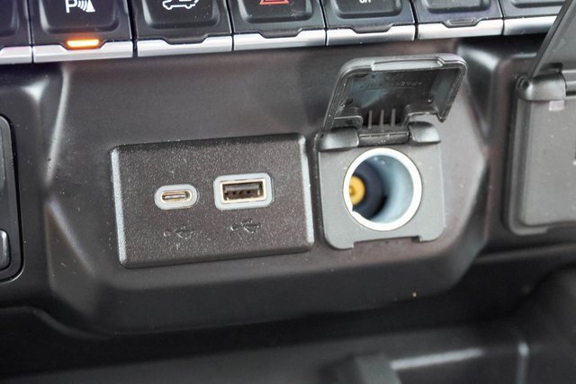 Used 2023 Chevrolet Silverado 2500 High Country w/ Z71 Off-Road Package image 28