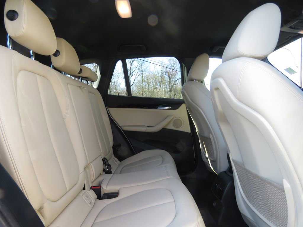 Used 2018 BMW X1 xDrive28i image 16