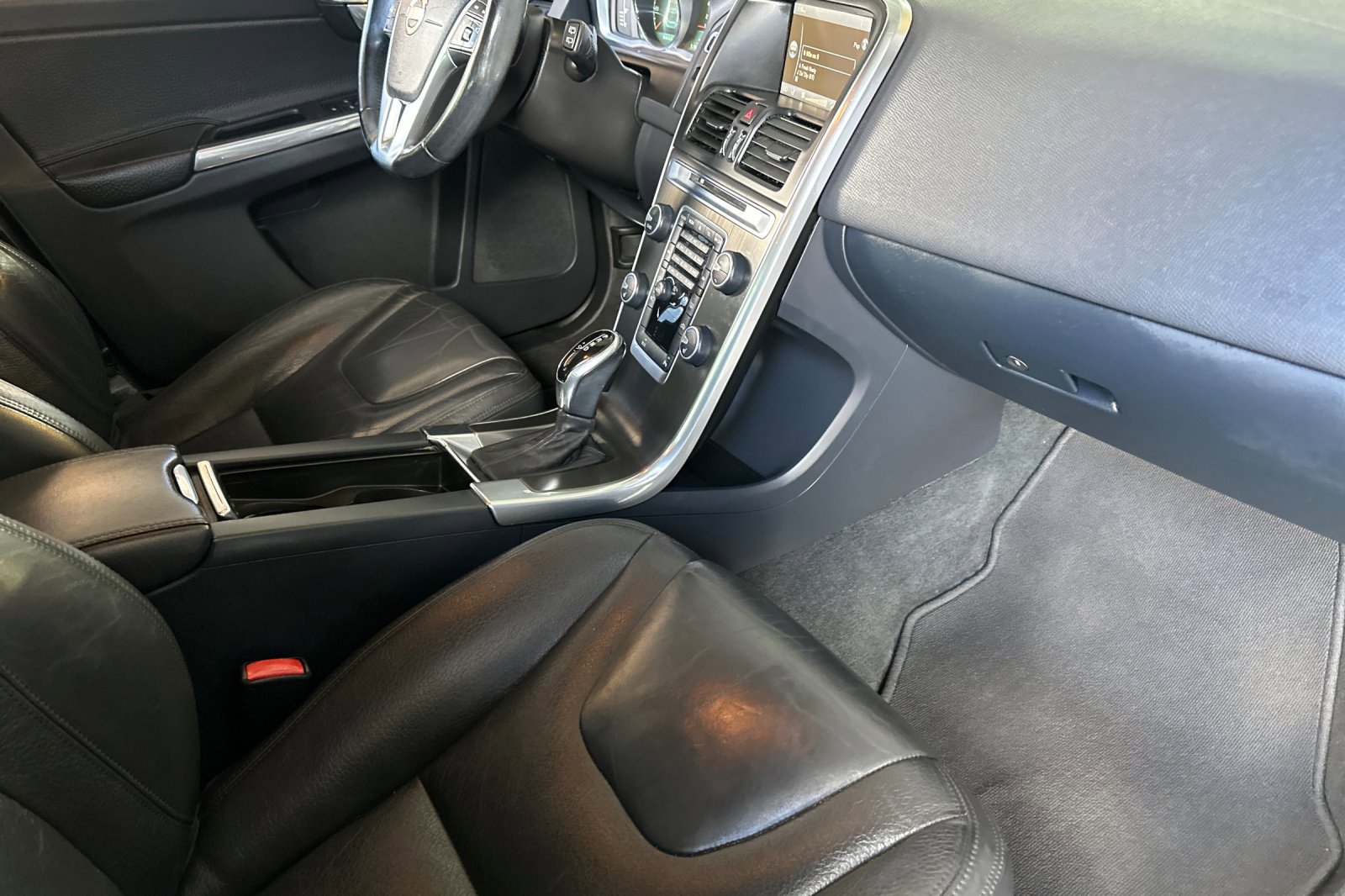 Used 2014 Volvo XC60 3.2 AWD/4WD image 16