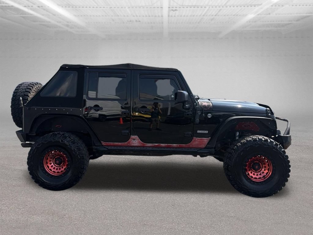 Used 2018 Jeep Wrangler Unlimited Rubicon AWD/4WD image 14
