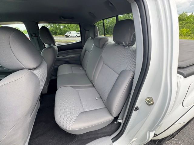 Used 2015 Toyota Tacoma 4x4 Double Cab w/ TRD Off-Road Package image 12
