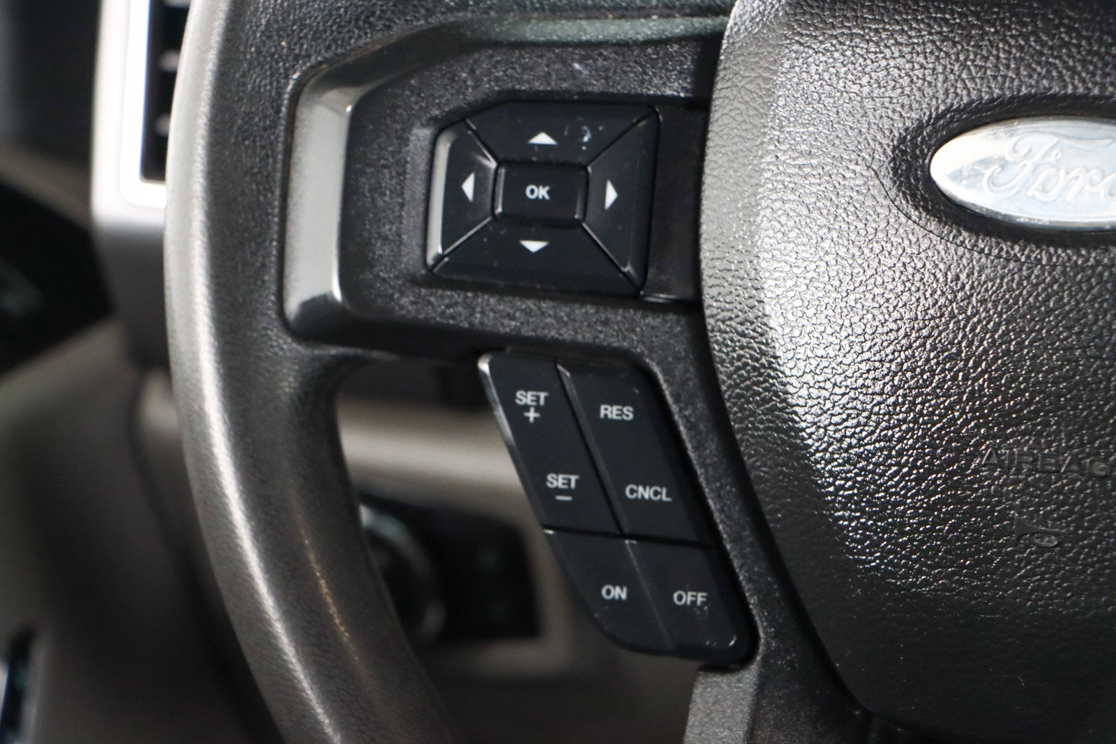 Used 2019 Ford F250 XLT w/ FX4 Off-Road Package image 14