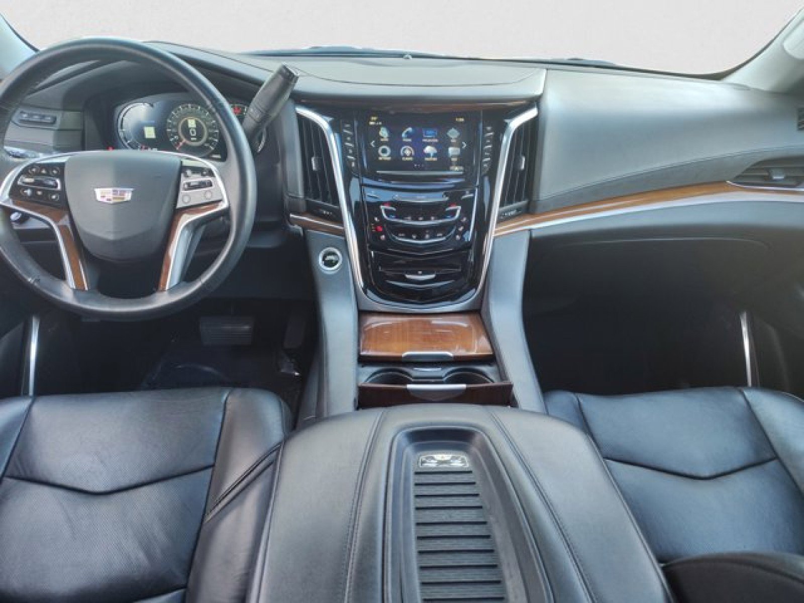 Used 2019 Cadillac Escalade Luxury image 14
