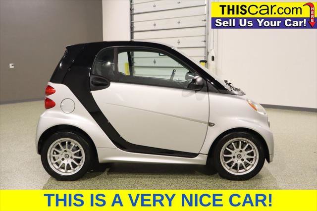 Used 2014 smart fortwo passion RWD image 8