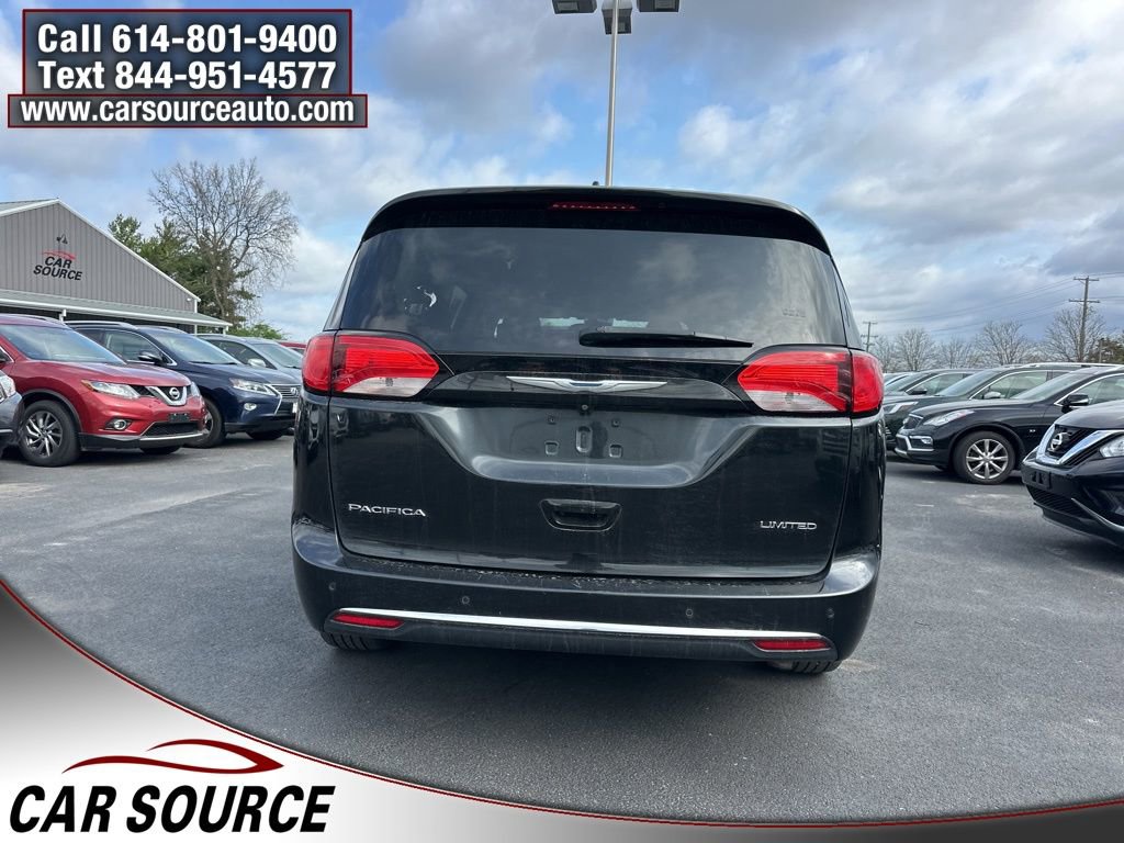 Used 2018 Chrysler Pacifica Limited w/ Tire & Wheel Group image 5