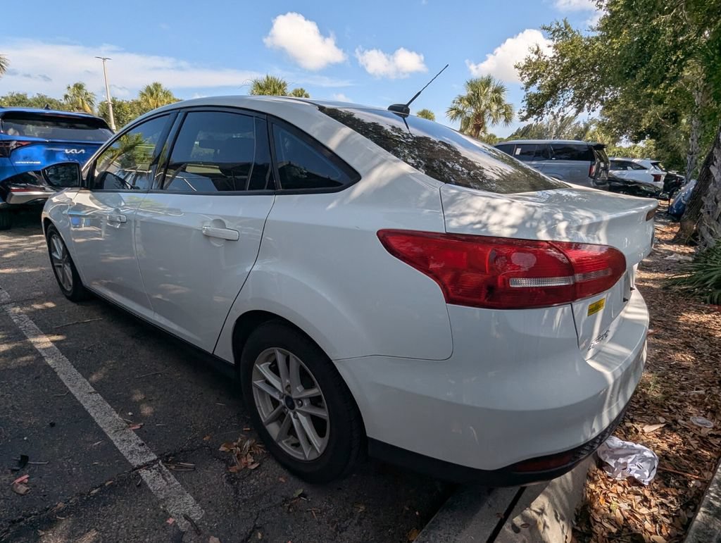 Used 2018 Ford Focus SE FWD image 11