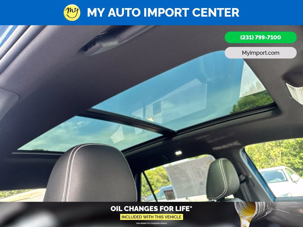 Used 2025 Volkswagen Atlas Cross Sport SEL R-Line AWD/4WD image 32