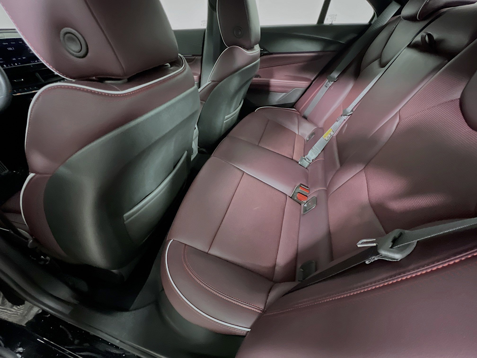 Used 2025 Cadillac CT4 V w/ Technology Package image 29