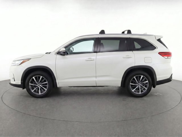 Certified 2017 Toyota Highlander XLE AWD/4WD video 4