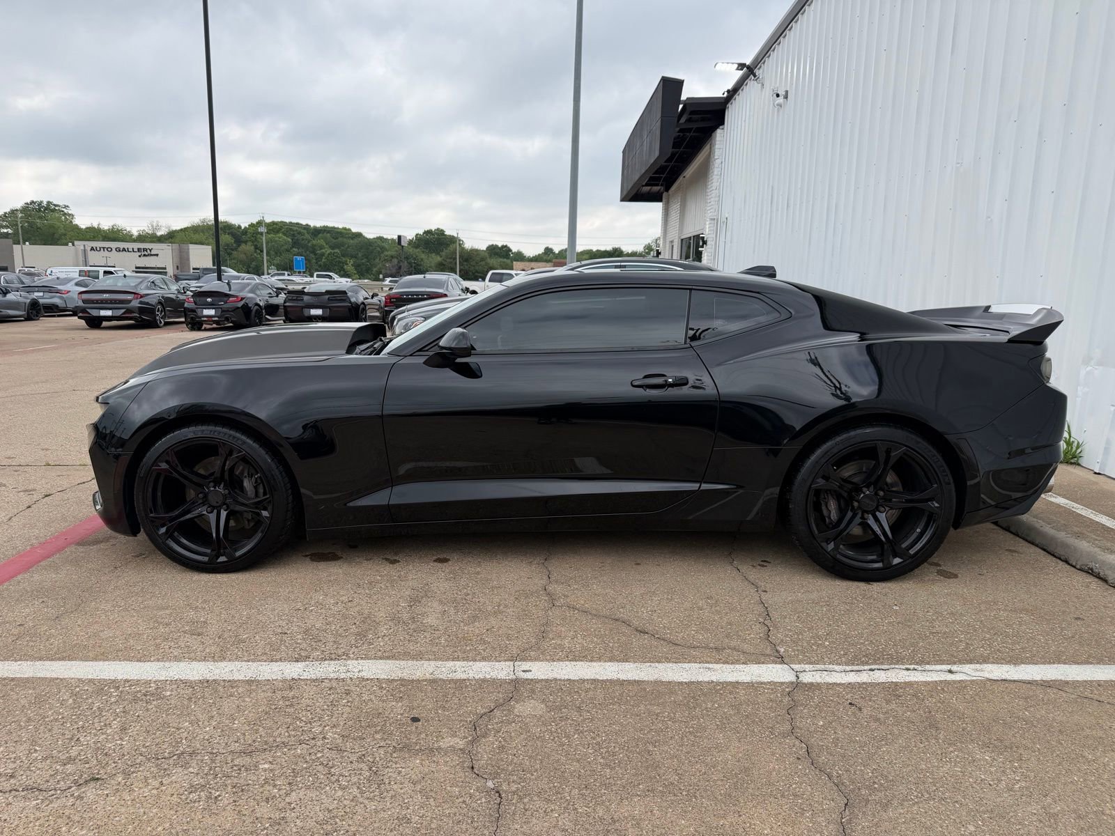 Used 2020 Chevrolet Camaro SS RWD image 3