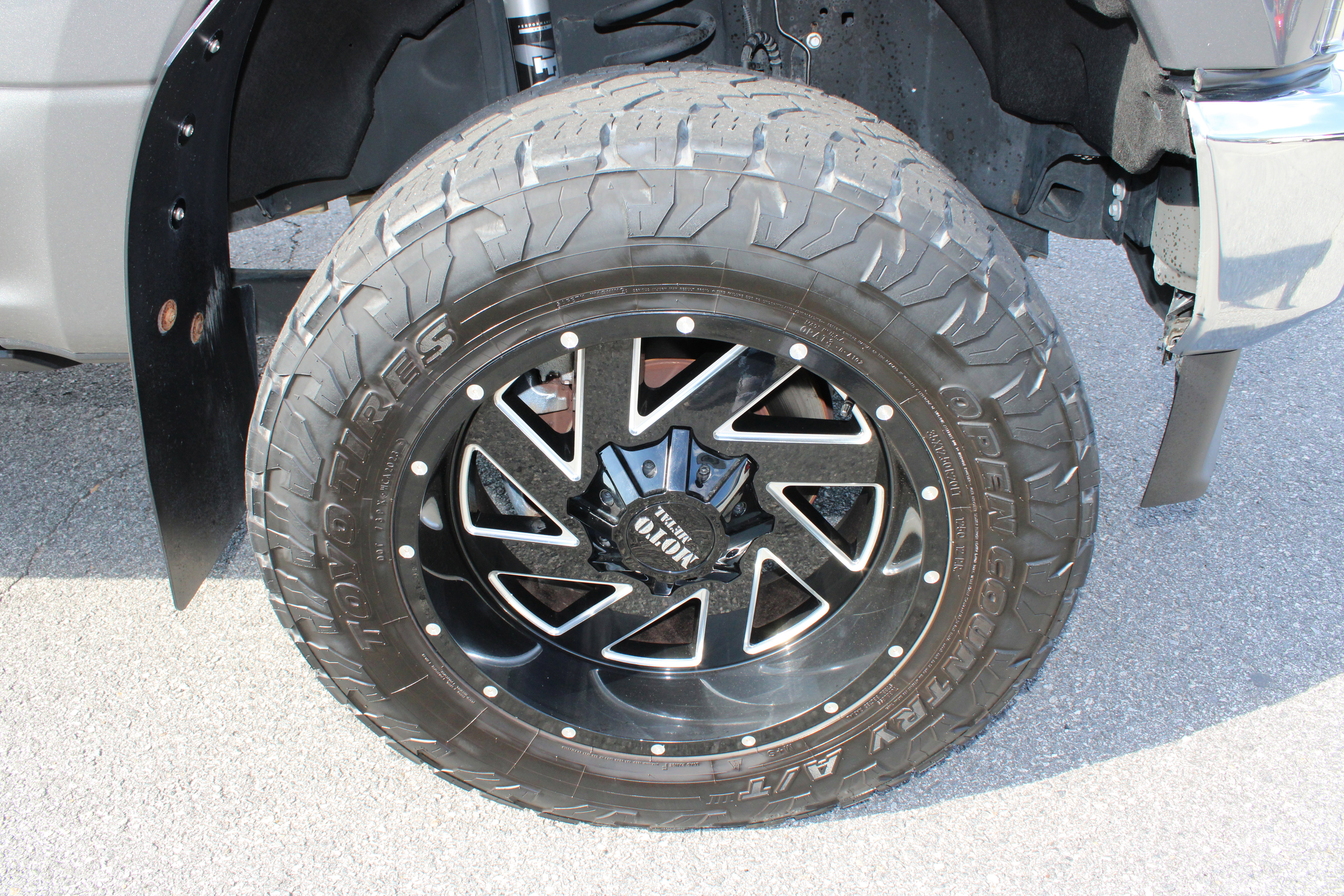 Used 2022 Ford F250 Lariat image 9