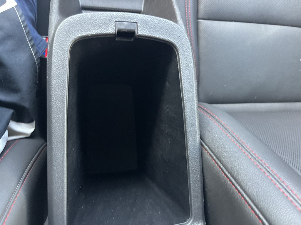 Used 2025 Chevrolet Trax RS FWD image 27