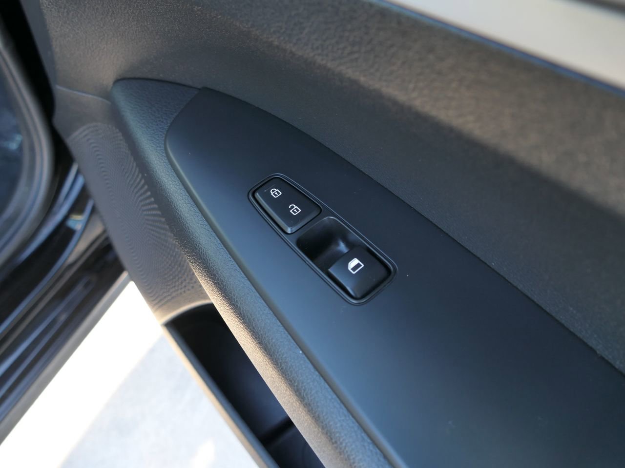 Used 2023 Kia Forte LXS image 25