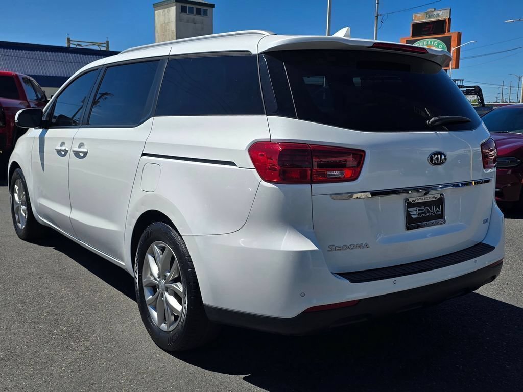 Used 2020 Kia Sedona EX FWD image 8
