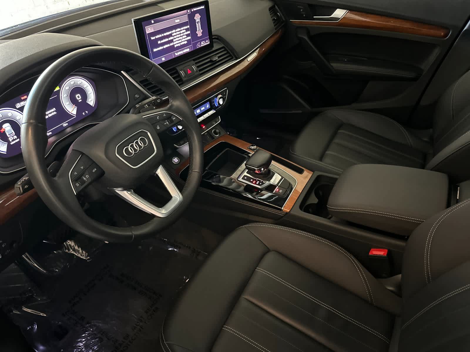 Used 2023 Audi Q5 2.0T Premium Plus w/ Premium Plus Package AWD/4WD image 11