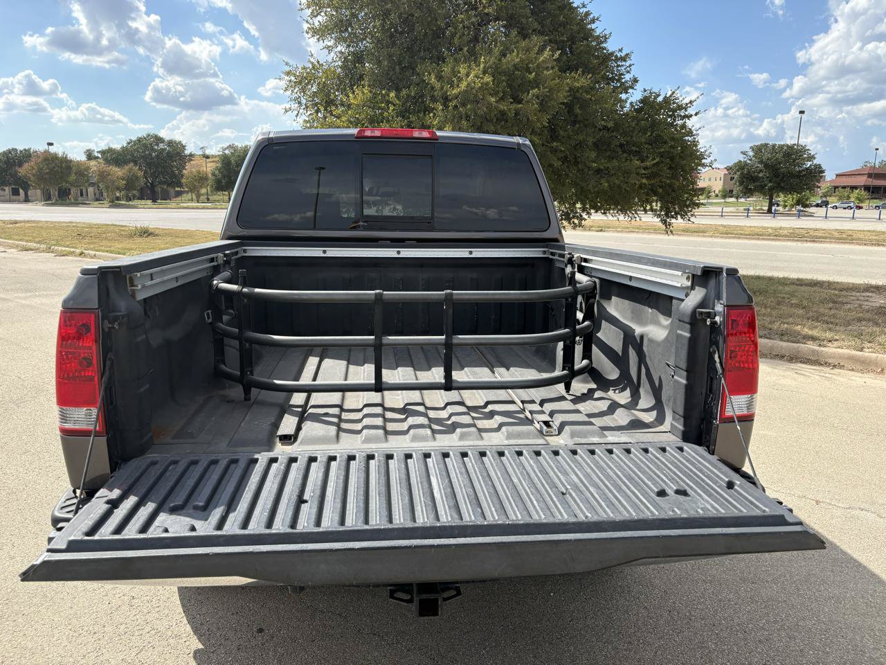 Used 2004 Nissan Titan SE RWD image 45