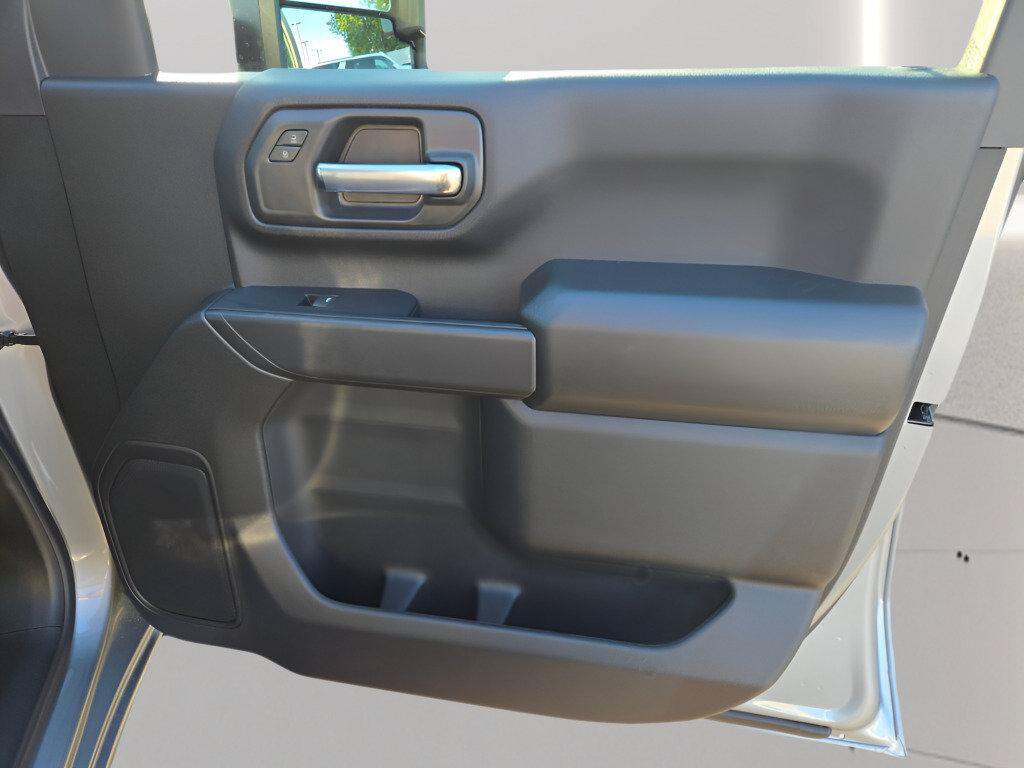 New 2026 Chevrolet Silverado 2500 Custom w/ Custom Value Package AWD/4WD image 5
