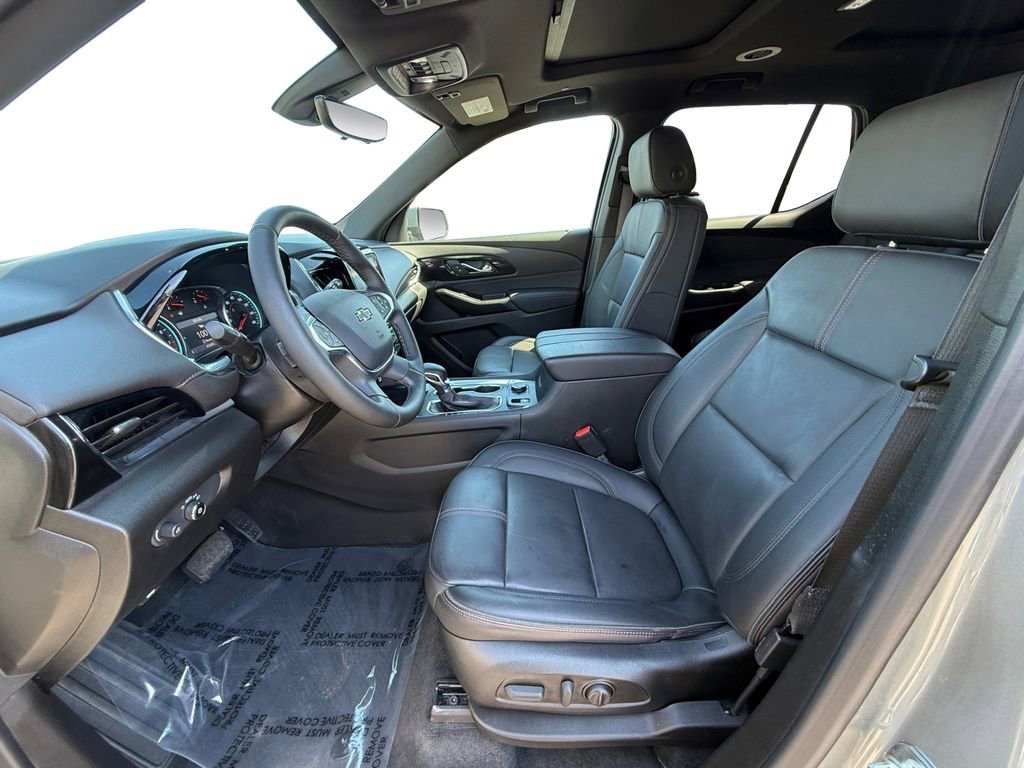 Used 2023 Chevrolet Traverse RS AWD/4WD image 9