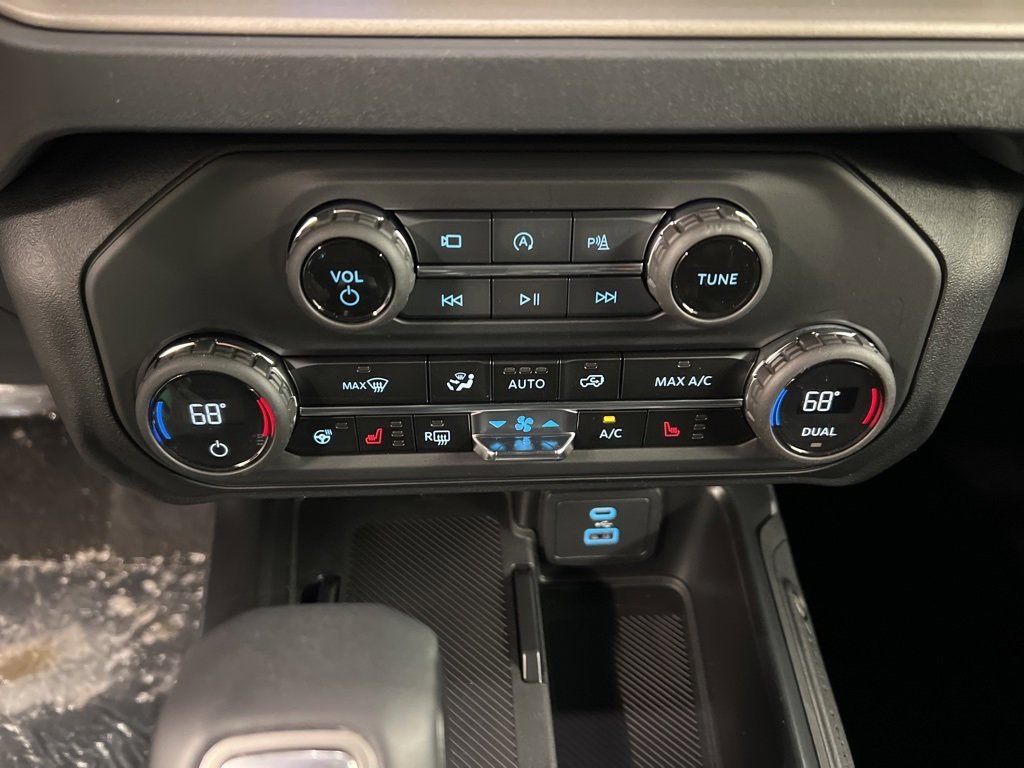 New 2025 Ford Bronco Outer Banks image 13