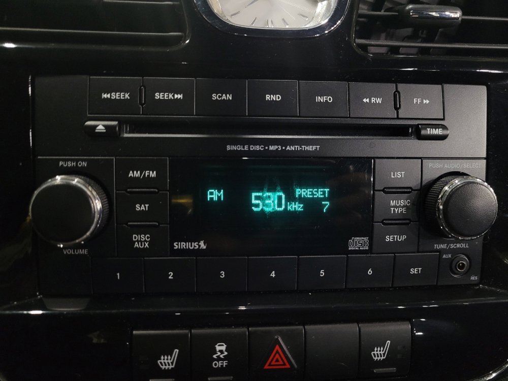 Used 2014 Chrysler 200 Limited image 25