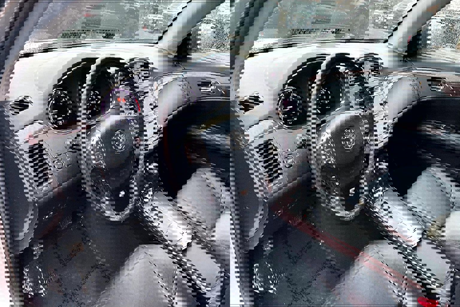 Used 2012 Toyota Avalon Limited image 12