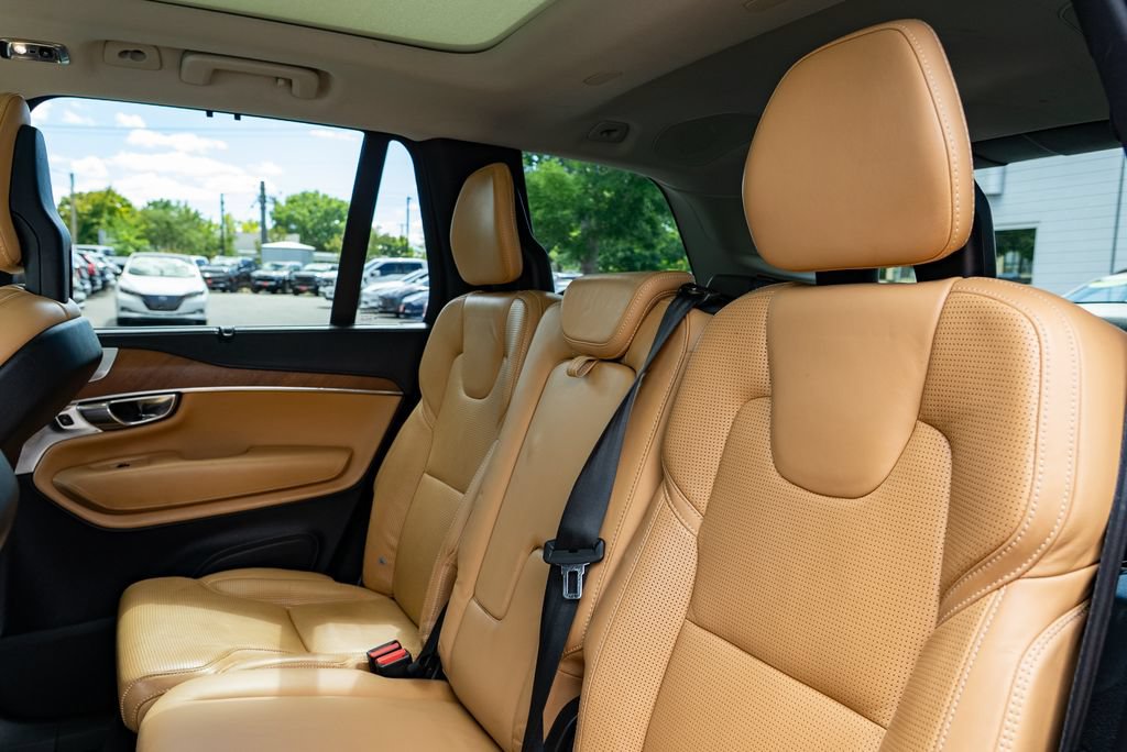 Used 2016 Volvo XC90 T6 Inscription w/ Vision Package AWD/4WD image 23
