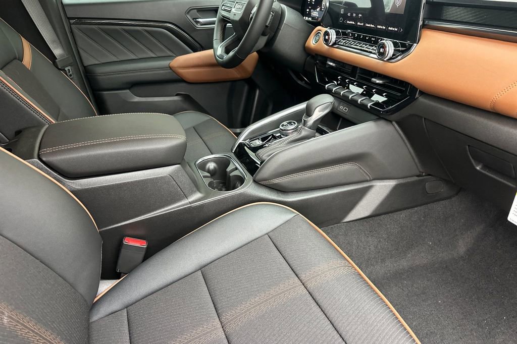 New 2026 GMC Canyon AT4 w/ Nightfall Edition AWD/4WD image 12