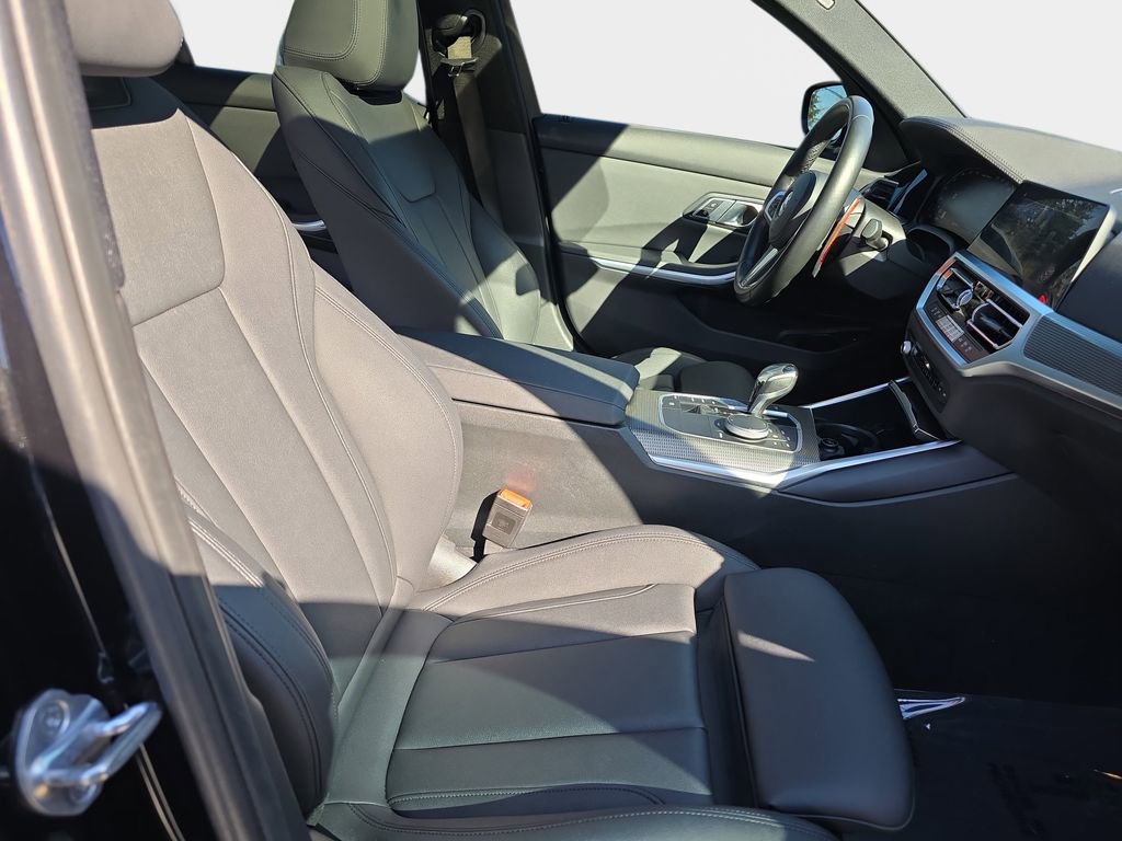 Used 2021 BMW M340i w/ Driving Assistance Package image 12