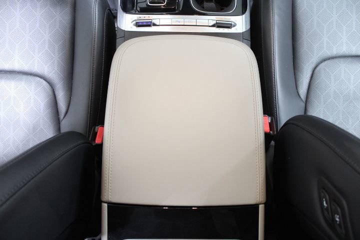 Used 2022 Kia Carnival SX image 31