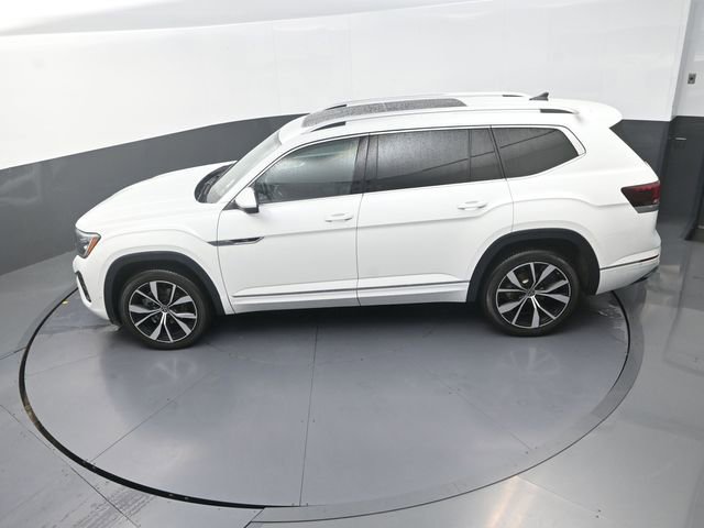 Used 2024 Volkswagen Atlas SEL Premium R-Line AWD/4WD image 40