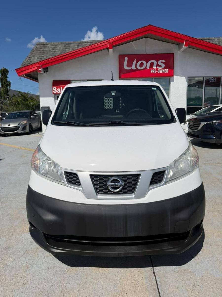Used 2017 Nissan NV200 S w/ Cruise Control Package FWD image 2