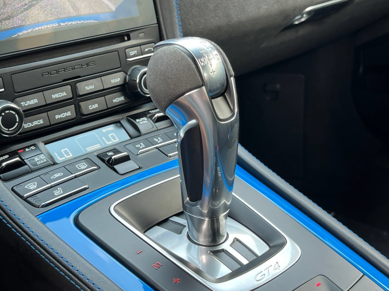 Used 2023 Porsche 718 Cayman GT4 RWD image 29