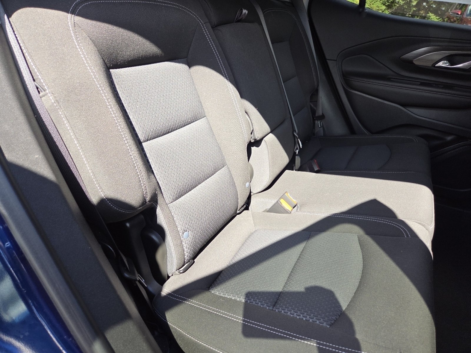 Used 2023 GMC Terrain SLE FWD image 21