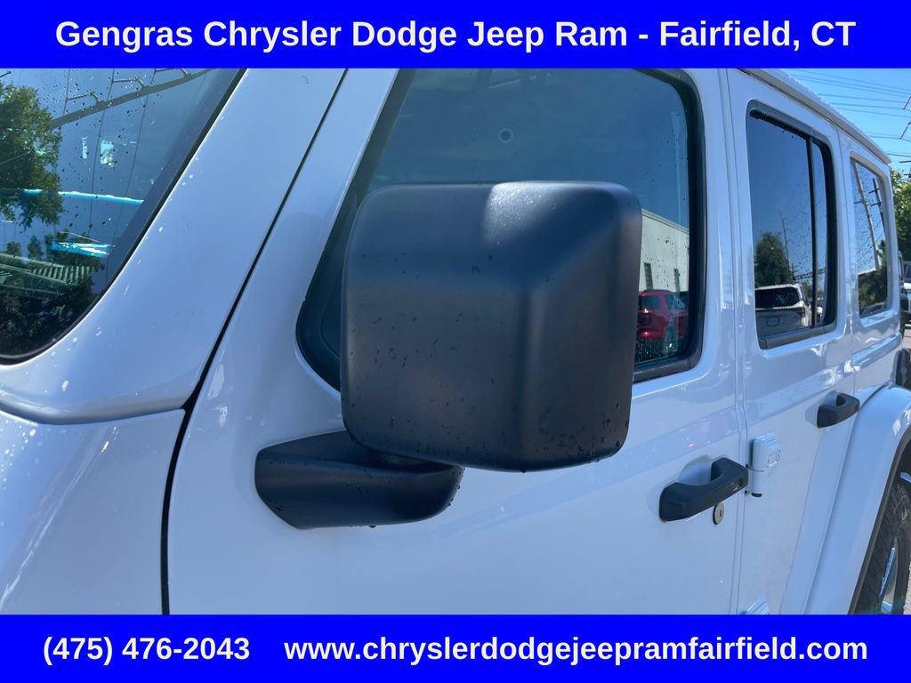 Used 2019 Jeep Wrangler Unlimited Sahara AWD/4WD image 14