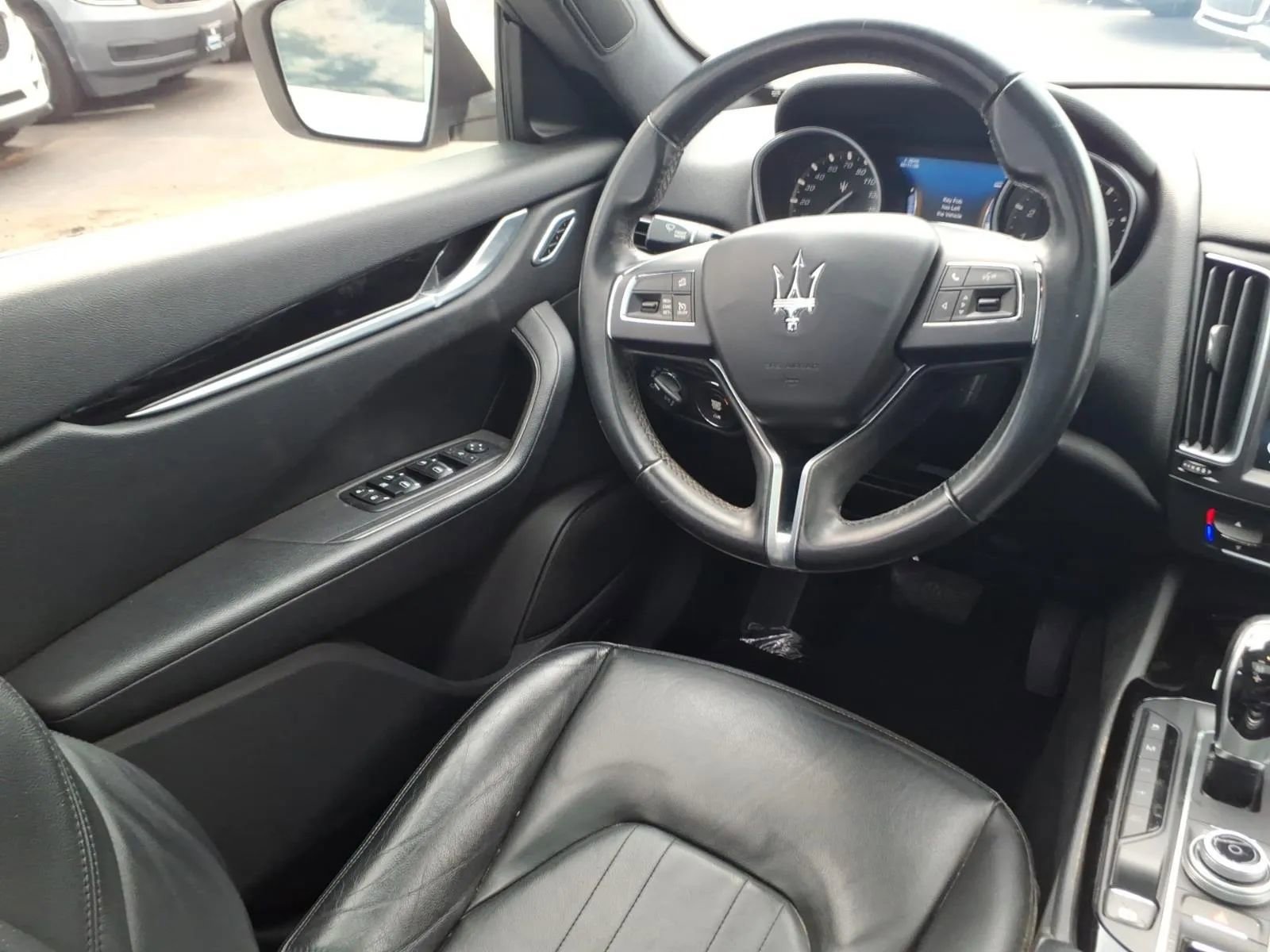 Used 2018 Maserati Levante image 20