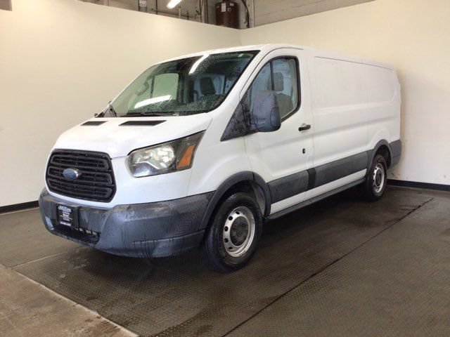 Used 2018 Ford Transit 150 130 Low Roof RWD image 3