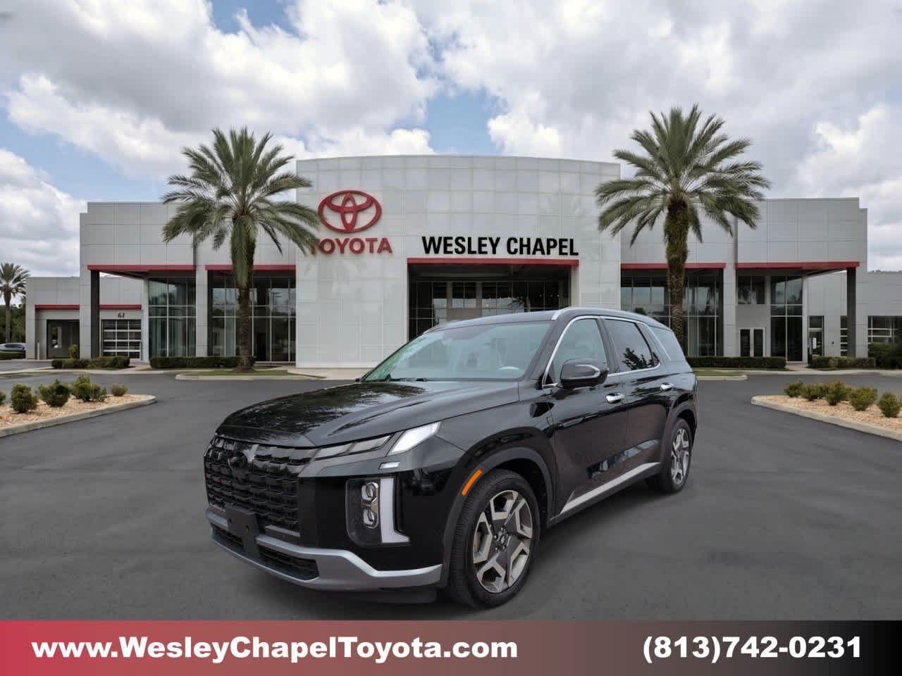 Used 2023 Hyundai Palisade Limited w/ Winter Package