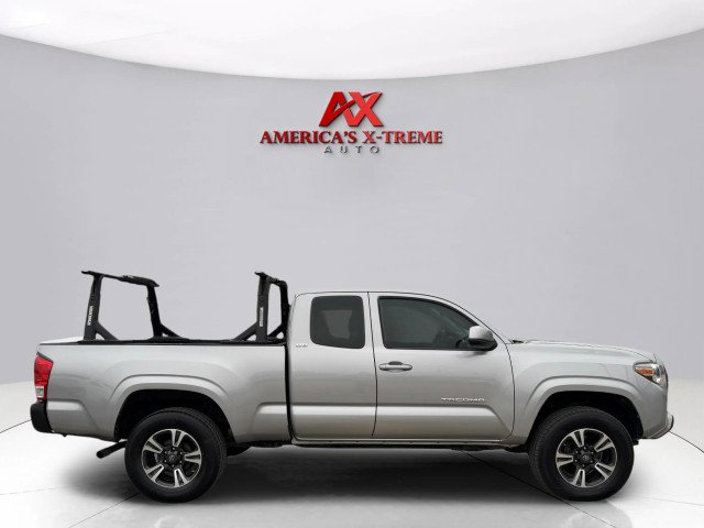 Used 2017 Toyota Tacoma SR5 image 6