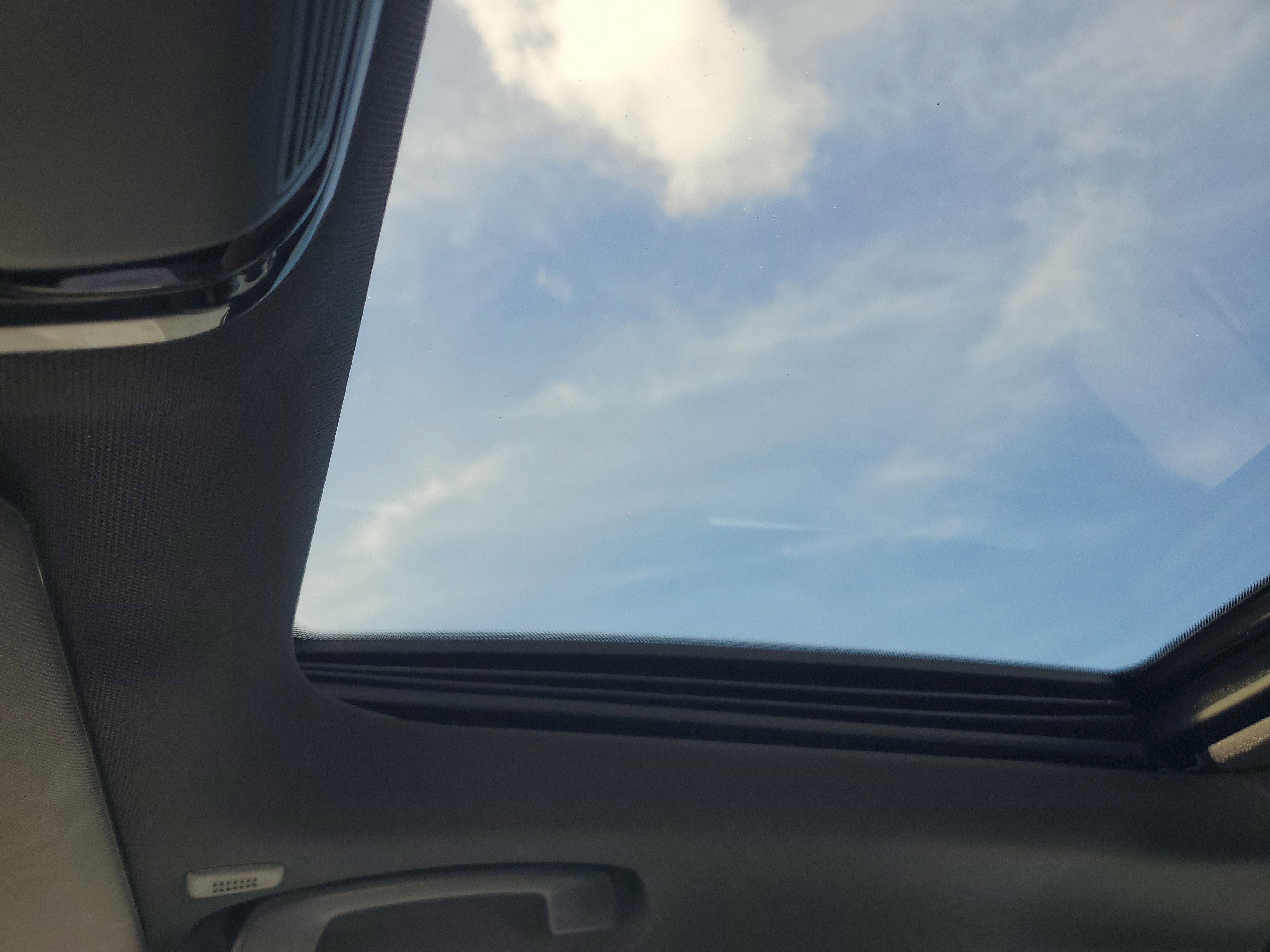 Used 2024 BMW 330i Sedan w/ Convenience Package image 31