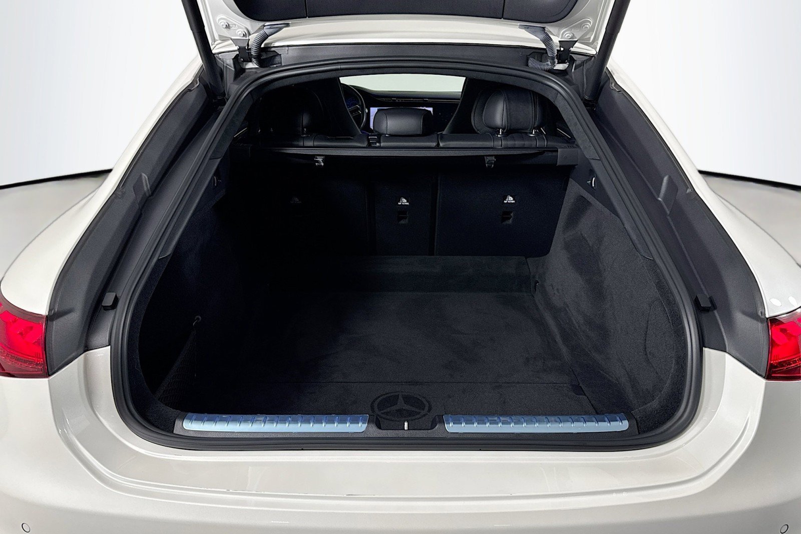 Certified 2023 Mercedes-Benz EQS 580 4MATIC Sedan image 22