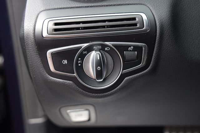 Used 2019 Mercedes-Benz C 300 Sedan image 40