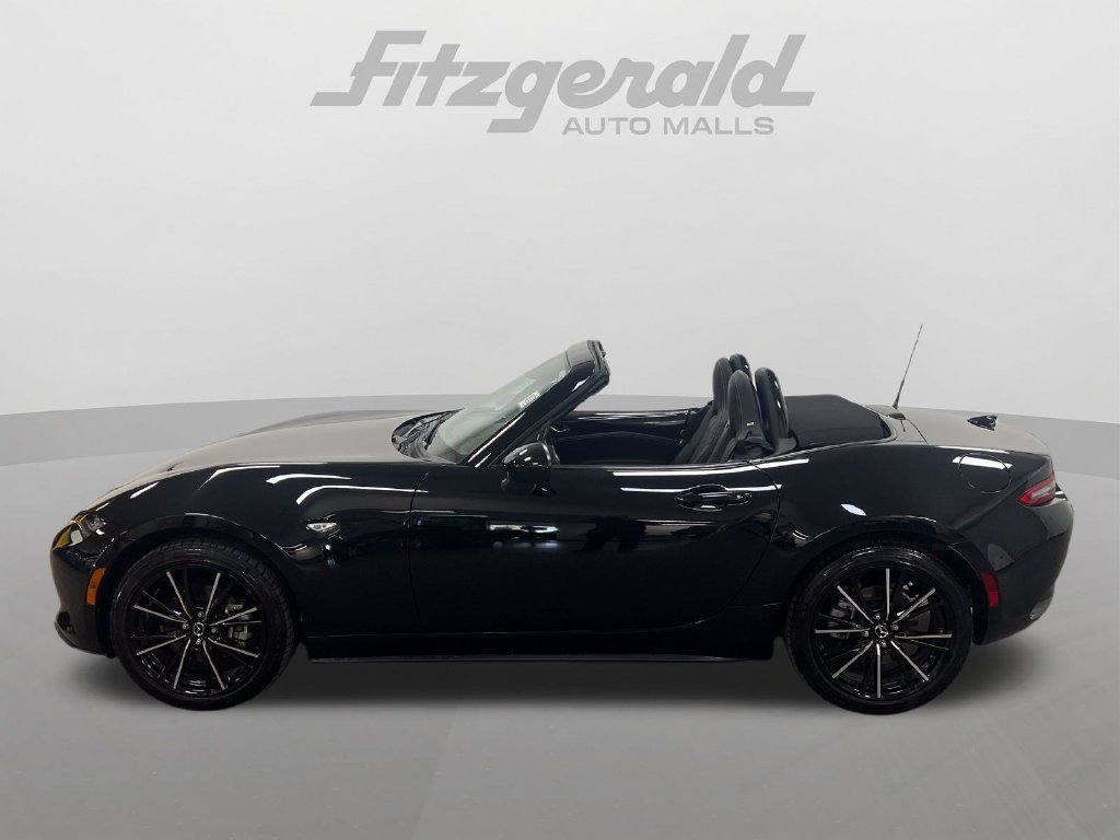 Used 2024 MAZDA MX-5 Miata Grand Touring RWD image 10