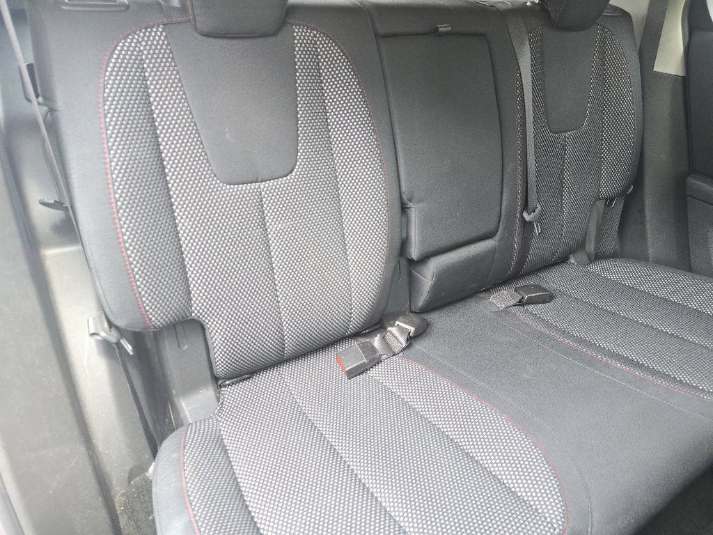 Used 2015 Chevrolet Equinox LT w/ Driver Convenience Package FWD image 16