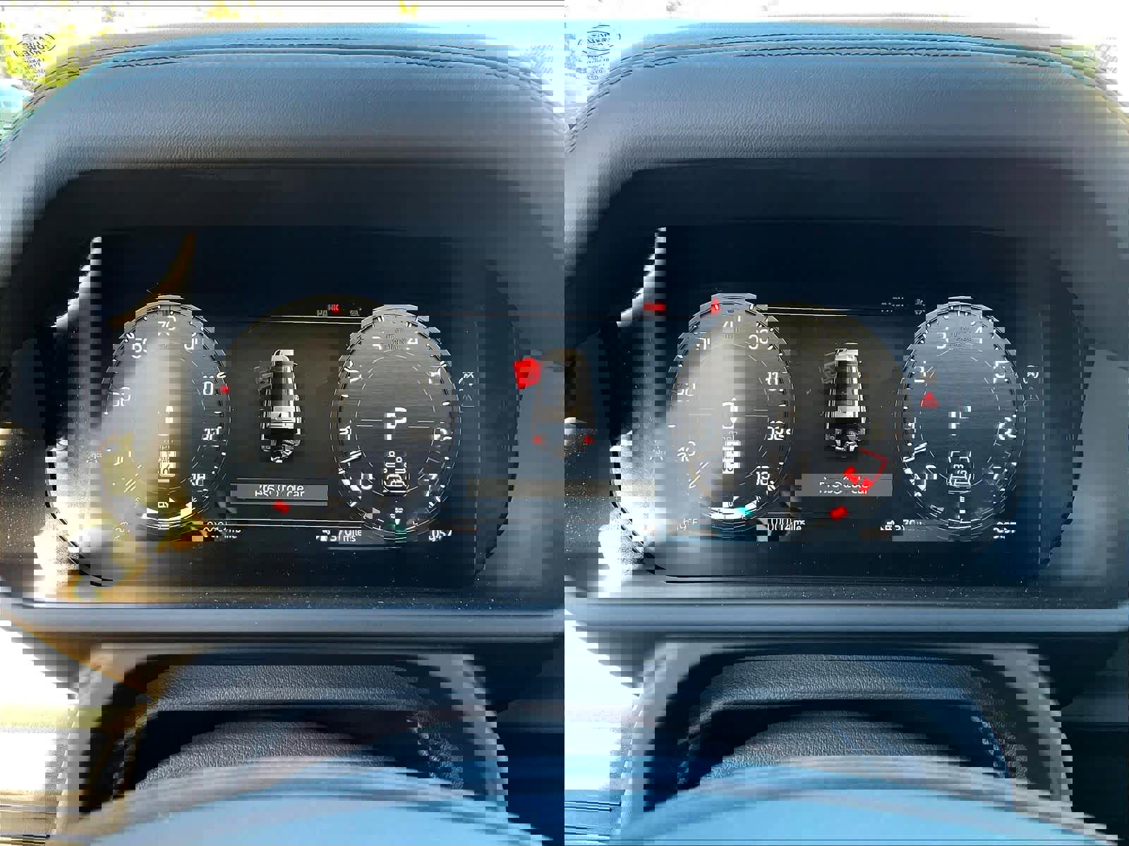 New 2025 Land Rover Defender 130 V8 image 19